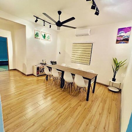 Raees Homestay Kampong Tanjong Minyak Dış mekan fotoğraf